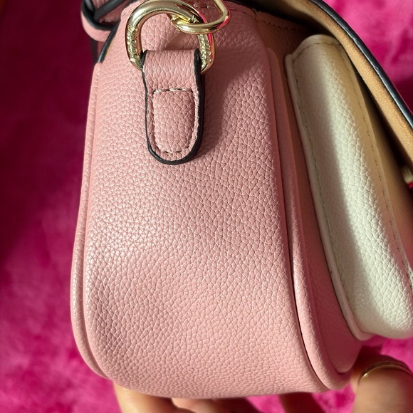 Louis Vuitton Rose Crossbody Bag - Picture 6 of 7